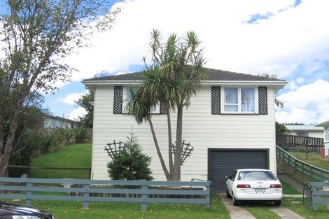 Photo of property in 10 Speargrass Grove, Timberlea, Upper Hutt, 5018