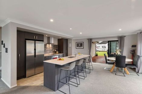 Photo of property in 2 Magnolia Lane, Kaukapakapa, Helensville, 0875