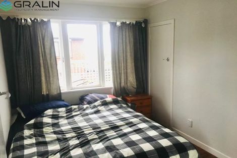 Photo of property in 5 Murray Road, Te Atatu Peninsula, Auckland, 0610