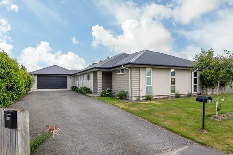 Photo of property in 22 Pemberton Drive, Darfield, 7510