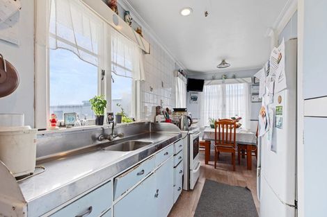 Photo of property in 491 Maunganui Road, Mount Maunganui, 3116