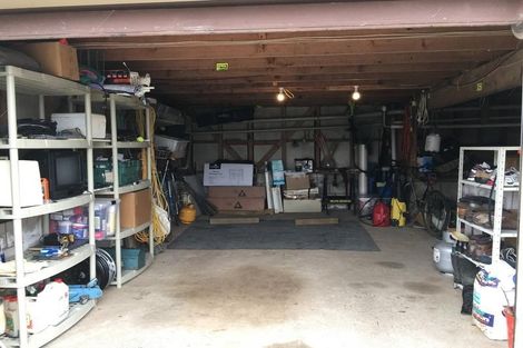 Photo of property in 19 Helleur Road, Massey, Auckland, 0614