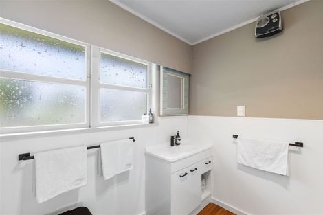 Photo of property in 68 Laurence Street, Manly, Whangaparaoa, 0930