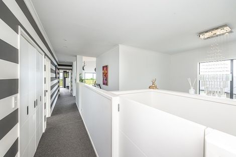Photo of property in 34 Golf Vue Place, Castlecliff, Whanganui, 4501