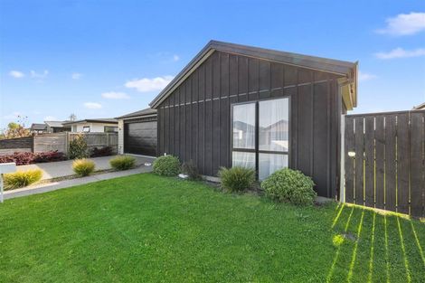 Photo of property in 15 Romney Drive, Belfast, Christchurch, 8051