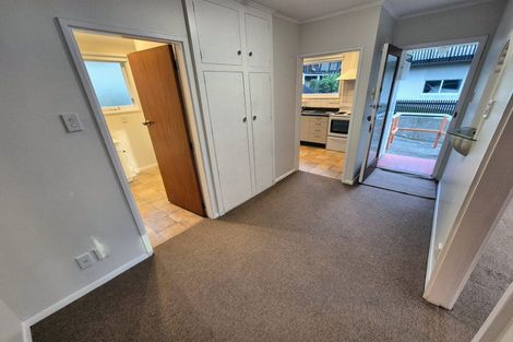 Photo of property in 2/97 Cockayne Road, Khandallah, Wellington, 6035