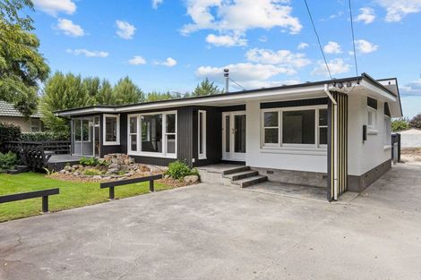Photo of property in 55a Aorangi Road, Bryndwr, Christchurch, 8053