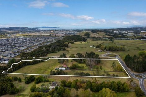 Photo of property in 1 Old Pine Valley Road, Dairy Flat, Silverdale, 0992