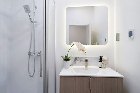 Photo of property in 7/52 Newington Road, Henderson, Auckland, 0612