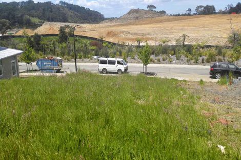 Photo of property in 16 Tauwaka Crescent, Riverhead, 0820