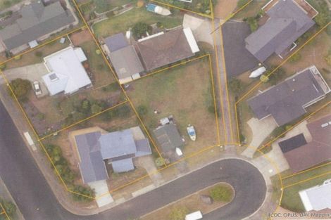 Photo of property in 100 Fernleigh Glade, Whangamata, 3620