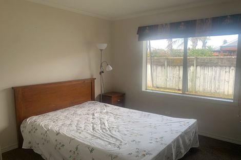 Photo of property in 18 Cate Road, Rototuna, Hamilton, 3210