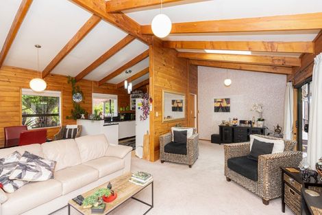 Photo of property in 14 Camellia Place, Hamilton Lake, Hamilton, 3204