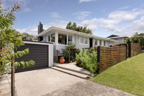 Photo of property in 212 Bellevue Road, Bellevue, Tauranga, 3110