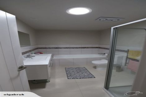 Photo of property in 48 Battalion Drive, Papakura, 2110