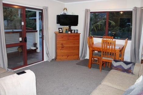 Photo of property in 479 Albert Street, Coromandel, 3506