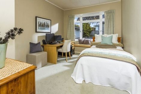 Photo of property in 10 Louvain Place, Greenhithe, Auckland, 0632