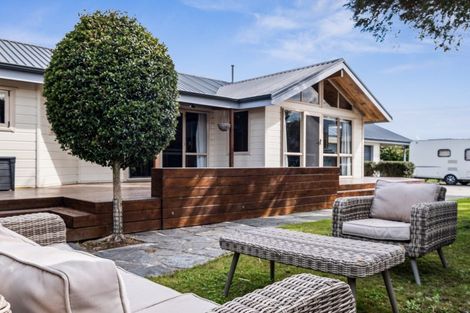 Photo of property in 122 Potae Avenue, Lytton West, Gisborne, 4010