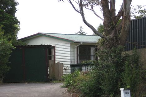 Photo of property in 226 Beach Haven Road, Beach Haven, Auckland, 0626