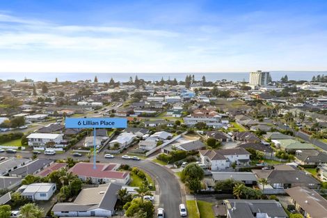 Photo of property in 6 Lillian Place, Orewa, 0931