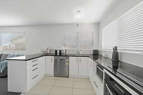 Photo of property in 1/539 Pakuranga Road, Howick, Auckland, 2010