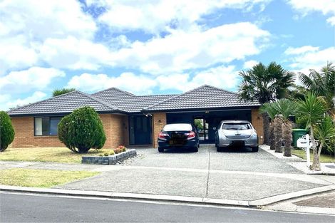 Photo of property in 12 Chadlington Avenue, Henderson, Auckland, 0612