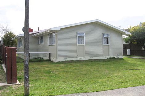 Photo of property in 8 Orewa Grove, Wainuiomata, Lower Hutt, 5014