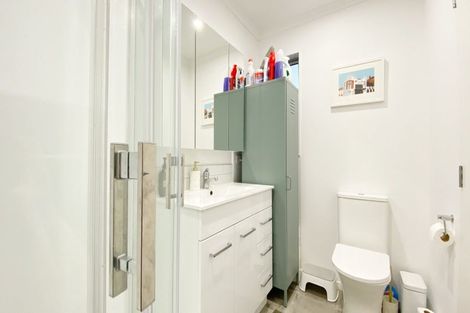 Photo of property in 31 Ngae Place, Mangere East, Auckland, 2024