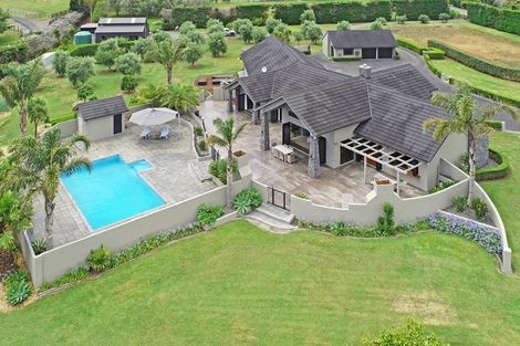 Photo of property in 1125a Glenbrook Road, Glenbrook, Waiuku, 2681