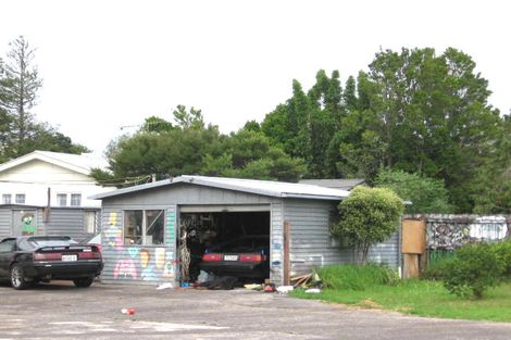 Photo of property in 124 Glendale Road, Glen Eden, Auckland, 0602