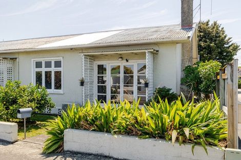 Photo of property in 3/5 Ward Street, Palmerston North, 4410