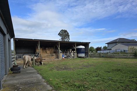 Photo of property in 102 Putiki Drive, Putiki, Whanganui, 4500
