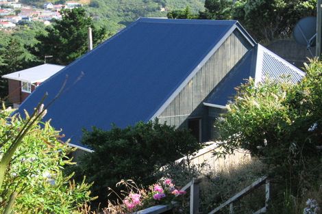 Photo of property in 17 Manitoba Place, Kingston, Wellington, 6021