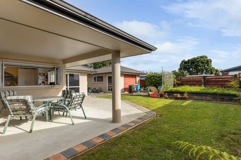 Photo of property in 2 Fuller Close, Levin, 5510