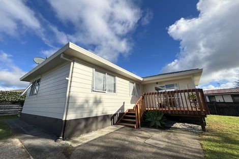 Photo of property in 17 Elisa Lane, Ranui, Auckland, 0612