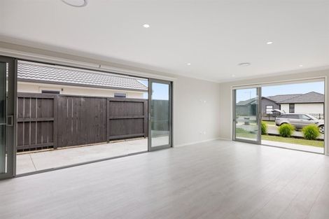 Photo of property in 43 Kaiora Drive, Papamoa Beach, Papamoa, 3118