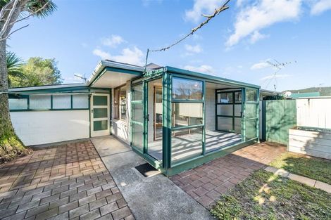 Photo of property in 2/2 Parera Grove, Heretaunga, Upper Hutt, 5018