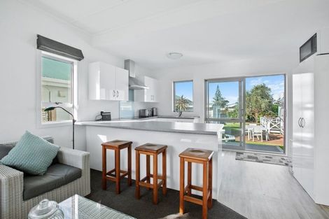 Photo of property in 16 Wallnutt Avenue, Waihi Beach, 3611