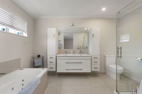 Photo of property in 1 Tanu Place, Parklands, Christchurch, 8083