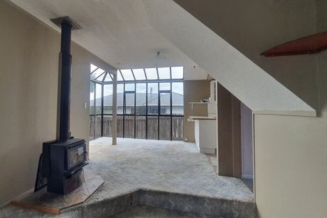 Photo of property in 1/6 Jasmine Grove, Maungaraki, Lower Hutt, 5010