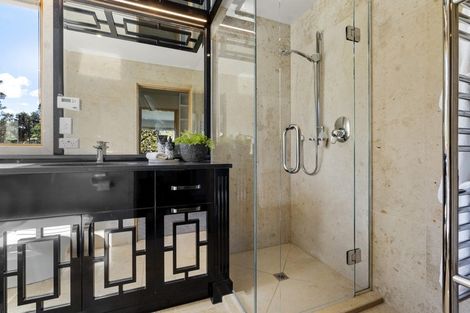 Photo of property in 104 Kauri Road, Laingholm, Auckland, 0604