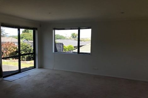 Photo of property in 24 Woodcroft Way, Pukekohe, 2120