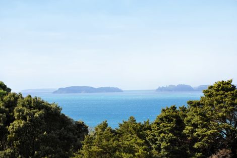 Photo of property in 5 Kookaburra Drive, Tawharanui Peninsula, Warkworth, 0986