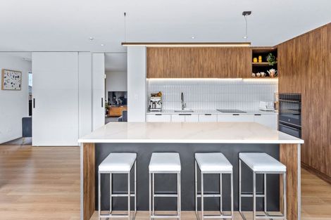 Photo of property in 1/33 Hyde Road, Rothesay Bay, Auckland, 0630