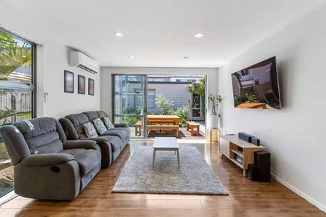 Photo of property in 31 Kauri Drive, Takanini, 2112