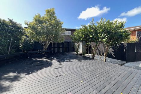 Photo of property in 1/131 Botany Road, Botany Downs, Auckland, 2010