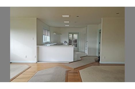 Photo of property in 592 Beach Road, Rothesay Bay, Auckland, 0630