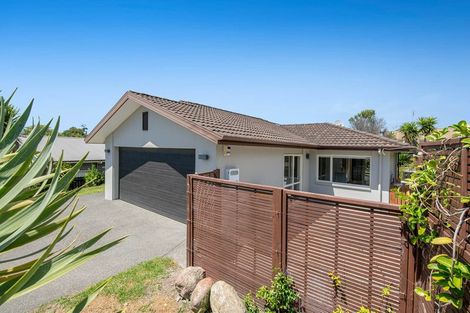 Photo of property in 9 Blue Heron Rise, Stanmore Bay, Whangaparaoa, 0932