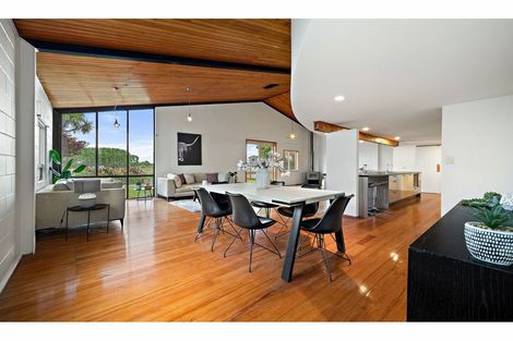 Photo of property in 77 Glenfield Crescent, Mairehau, Christchurch, 8052