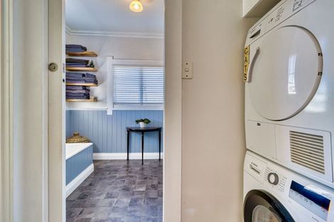 Photo of property in 81 Nelson Crescent, Napier South, Napier, 4110